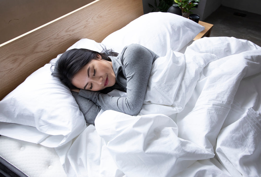 如何在炎熱潮濕的夏夜睡得涼爽？
