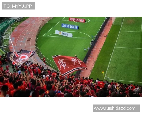 广州队现役足球明星风采展现与未来发展潜力分析 广州队现役足球明星风采展现与未来发展潜力分析