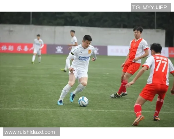 重庆足球队与南京足球队赛后分析意识碰撞的深度解读